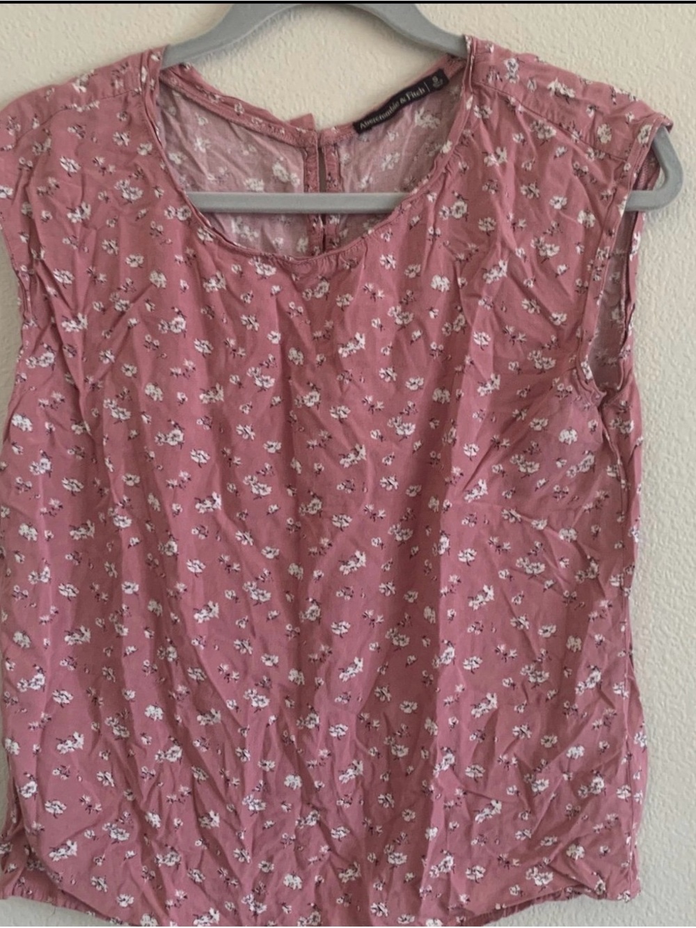 Abercrombie & Fitch Dusty Rose Floral Sleeveless Top